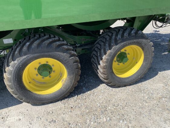 2024 John Deere L341R - Image 9