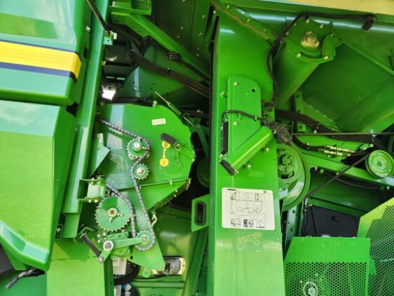 2018 John Deere S780 - Image 34