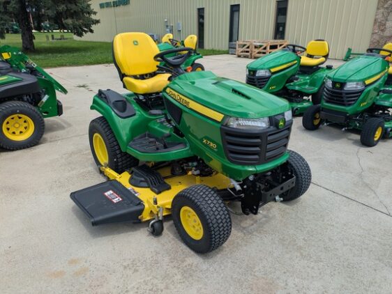 2019 John Deere X730 - Image 7