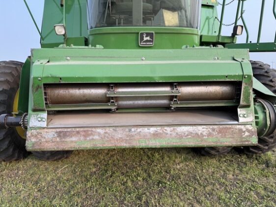 1993 John Deere 9600 - Image 6