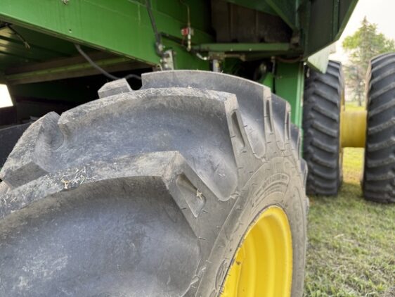 1993 John Deere 9600 - Image 20