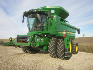 2024 John Deere S780