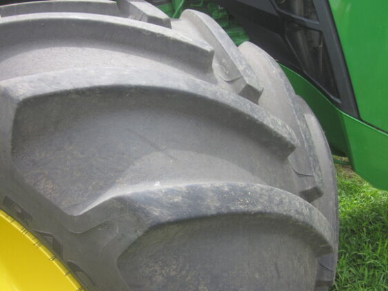 2024 John Deere 8R 370 - Image 16