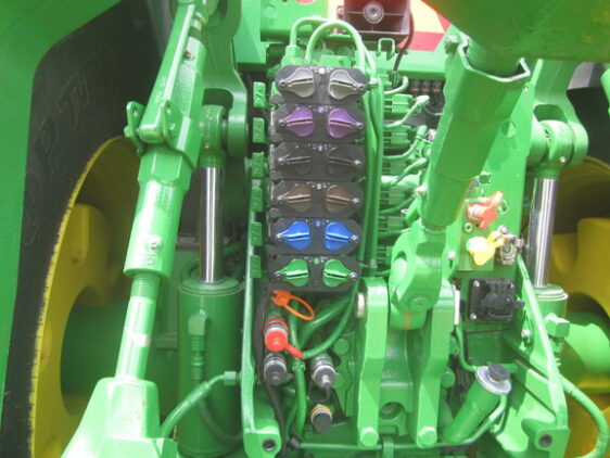 2024 John Deere 8R 370 - Image 12