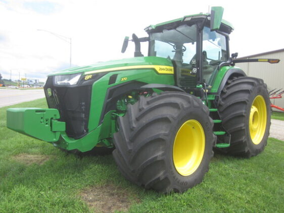 2024 John Deere 8R 370