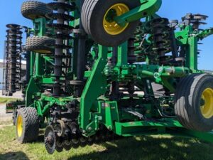 2021 John Deere 2660VT