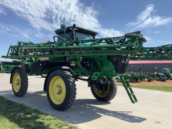 2017 John Deere R4038 - Image 9