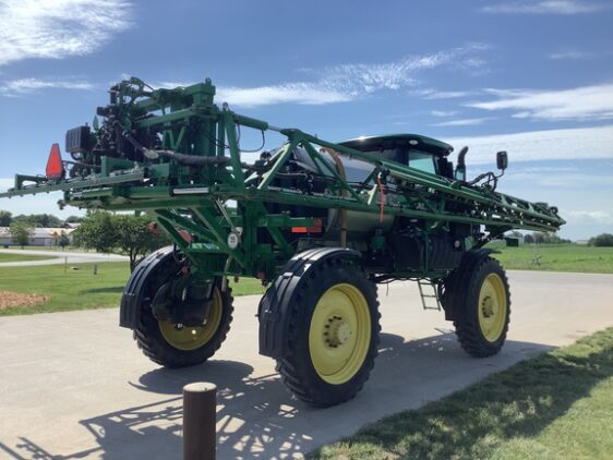2017 John Deere R4038 - Image 11