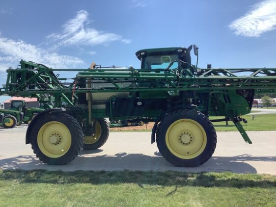 2017 John Deere R4038 - Image 10