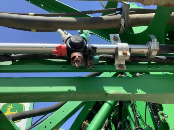2017 John Deere R4038 - Image 12