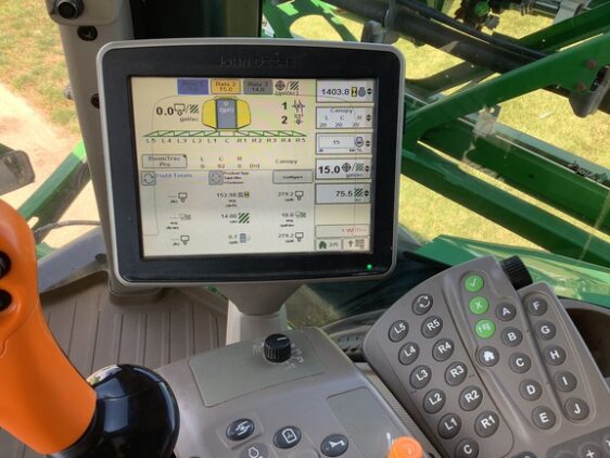 2017 John Deere R4038 - Image 15