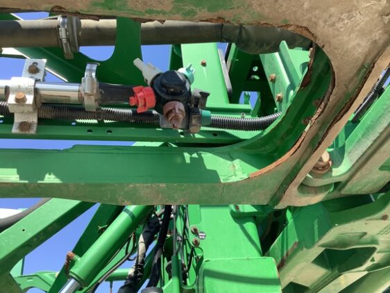 2017 John Deere R4038 - Image 13