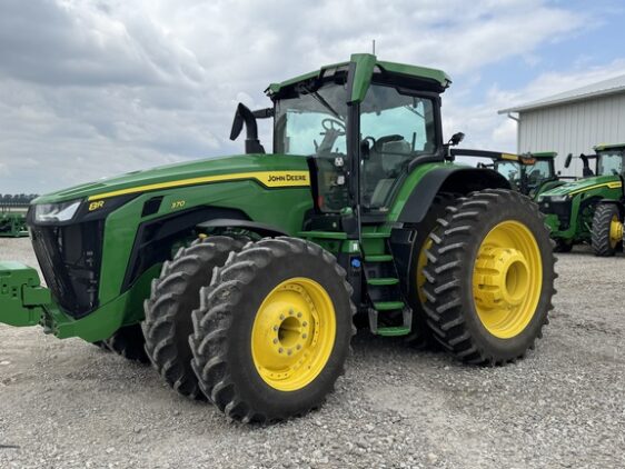2024 John Deere 8R 370