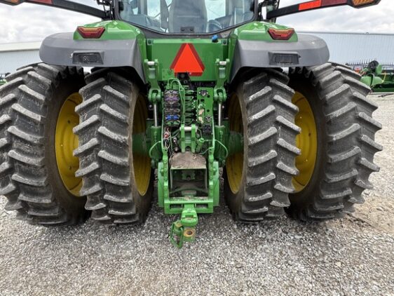 2024 John Deere 8R 370 - Image 27