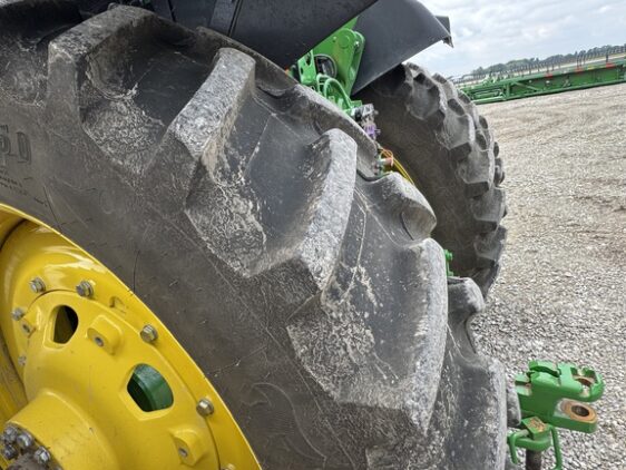 2024 John Deere 8R 370 - Image 24