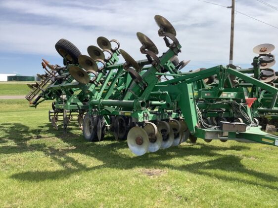 2017 John Deere 2730