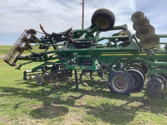 2017 John Deere 2730 - Image 3