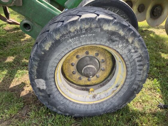 2017 John Deere 2730 - Image 15