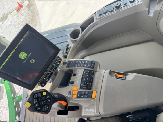 2022 John Deere 600R - Image 16