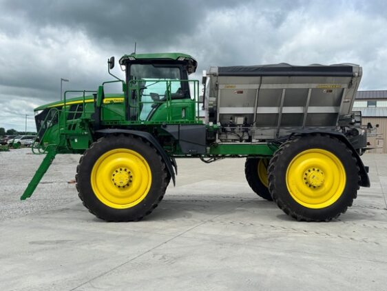 2022 John Deere 600R - Image 2