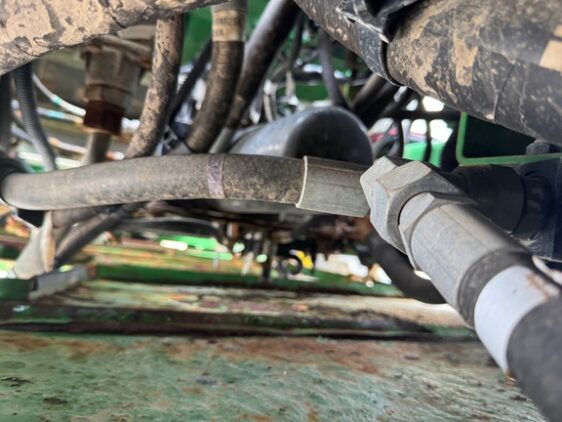 2022 John Deere 600R - Image 23