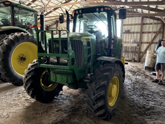 2009 John Deere 7230 Cab - Image 7