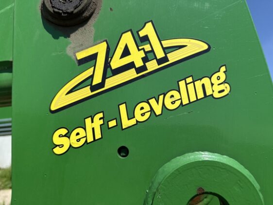 2009 John Deere 7230 Cab - Image 55