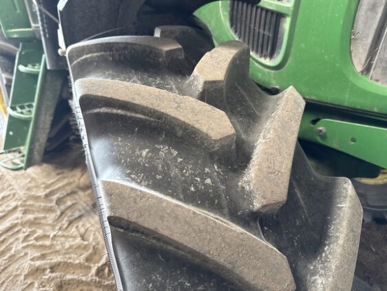 2009 John Deere 7230 Cab - Image 54
