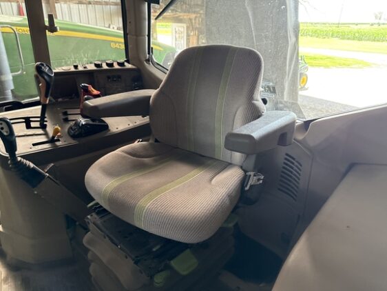 2009 John Deere 7230 Cab - Image 28