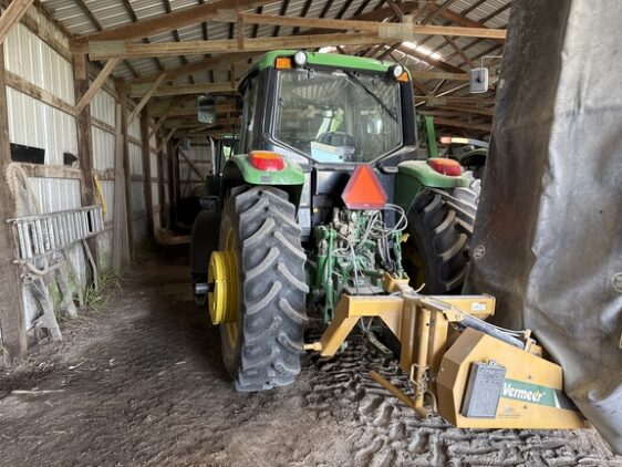 2009 John Deere 7230 Cab - Image 9
