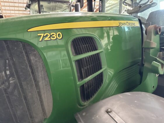 2009 John Deere 7230 Cab - Image 37