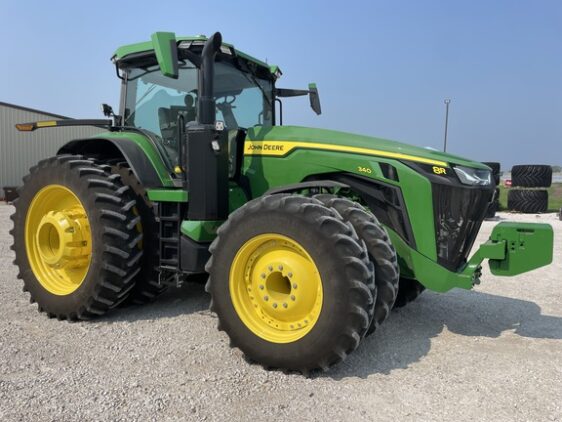 2024 John Deere 8R 340