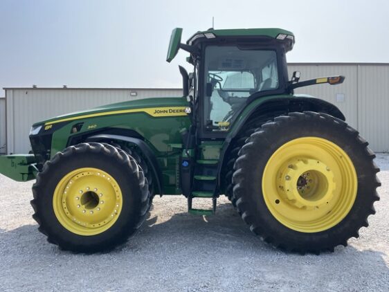 2024 John Deere 8R 340 - Image 4