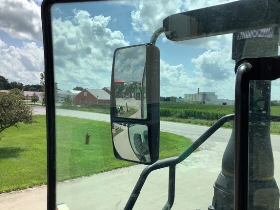 2020 John Deere 9620R - Image 16