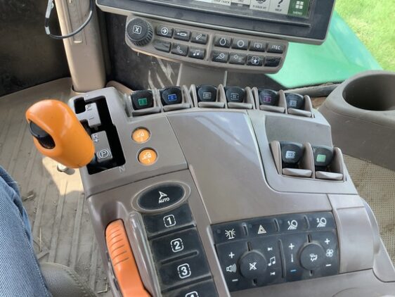 2020 John Deere 9620R - Image 19