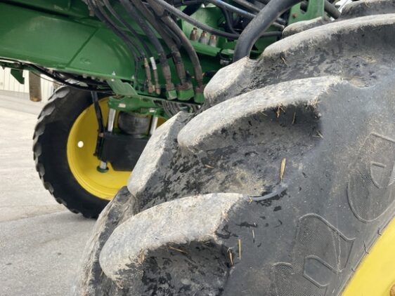 2019 John Deere R4038 - Image 19