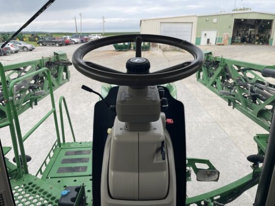 2019 John Deere R4038 - Image 27