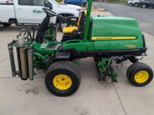2017 John Deere 7700A