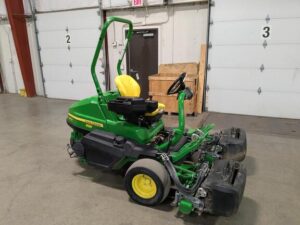 2020 John Deere 2700