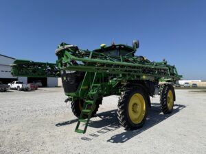 2021 John Deere R4044