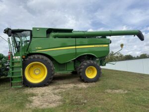 2023 John Deere S780