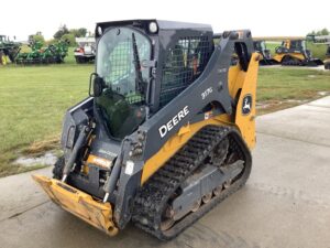 2022 John Deere 317G
