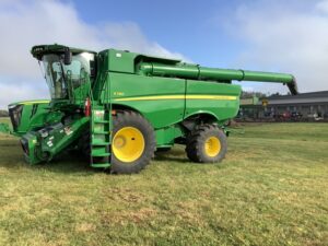 2021 John Deere S780