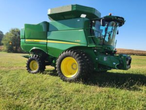 2019 John Deere S760