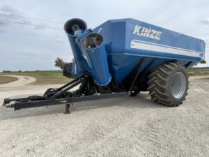 2013 Kinze 1100