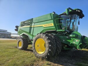 2023 John Deere X9 1100