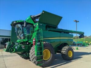 2024 John Deere S780