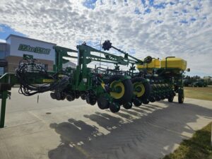 2025 John Deere 1775NT