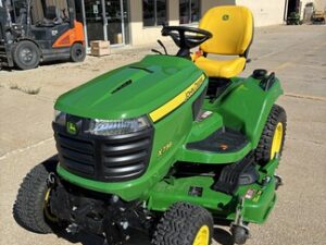 2024 John Deere X738