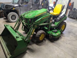 2018 John Deere 1025R